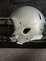 riddell speed helmet grey. Condition is Pre-owned. Shipped with USPS Priority Mail.