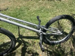 bmx trick bike . Condition is Used. Shipped with USPS Parcel Select Ground.