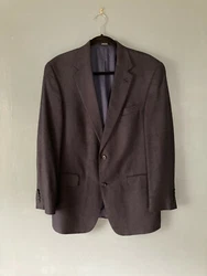 Fashionable Hart Schaffner Marx navy herringbone lined sport coat size 40R Made in USA Measures armpit to cuff 17