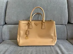 Prada Lux Double-Zip Galleria Saffiano Leather Large Beige Tote Bag. Pre-owned. 