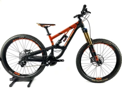 Handlebar: Syncros DH1.5 35mm. Stem: Syncros XM1.5 35mm. This bike has been given a 100 point inspection as well as a...