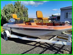 1978 Mon Ark Boats McFast SF 17 Bass Boat Depth Finder and Trolling Motor  2 Livewells Location: Othello WA 99344...