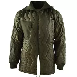 With an insulated layer inside our quilted liner jacket, you’ll stay nice and warm throughout wet and windy...