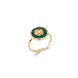 Bague pierre malachite. La malachite incarne la renaissance spirituelle. Elle favorise la capacité de persuasion et...