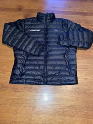 Patagonia Black Down Jacket Sz Men’s L. Condition : - could be new with out tag Has company logo on the front...