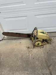 Vintage Pioneer 600 chainsaw. It’s in decent shape needs cleaned up a bit. It has compression but I can’t get it to...