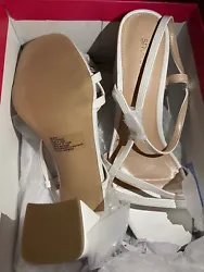 Shoedazzle Women’s White Galiena Design Size 11.