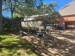1985 Hunter 22 With Trailer Clean Title The boat is seaworthy, The boats bulkheads need to be reinstalled. I have the...