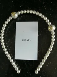 Chanel serre Tête Bijoux De Tête. Cadeau offert par la maison chanel Neuf jamais porté