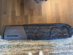 Dakine low roller snowboard bag 165.
