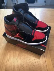 Air jordan 1 bred patent brand new from the drop Size: 9,5US