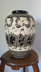 Vase de Bien Hoa , Vietnam, Indochine, 1930Vieux Grès Parfait étatPoids 4.370 kgHauteur 34 cm