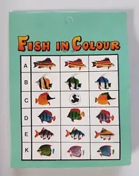 Lot de 10 poissons flottants décoratifs. Fish in Colour. Différents styles de poissons fournis dans le lot. Vendu par...