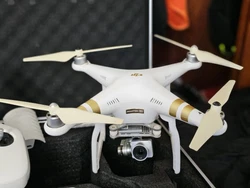 Explore the world from new heights with this DJI Phantom 3 4K drone. This drone is ideal for those looking to take...