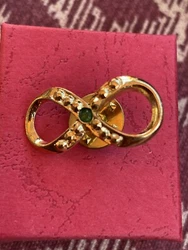 Vintage Infinity Pin/Brooch with Green Stone. Good condition. Pre-owned. See pictures.