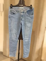 Très Beau Jeans Slim Bleu Levi’s Modèle 711 Taille 40 Tbe. Règlement sous 24 h maxi