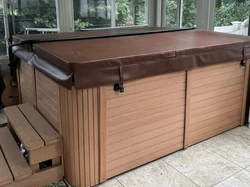 This ThermoSpas Park Avenue hot tub spa is the perfect addition to your home or garden for ultimate relaxation. With...