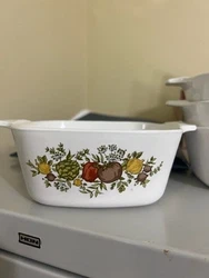 Vintage set of 4 Corning Ware 1-43-B, 2 3/4 Cup.