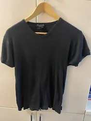 GUCCI Black Cotton T-shirt Size M. Pre owned in a good condition… a little bit faded