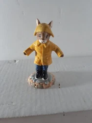 For sale Royal Doulton Bunnykins Rainy Day Figurine. This is in excellent condition. Thank you for viewing. Please...