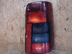 Modèle du véhicule : BERLINGO 1 PHASE 1. Version finale du véhicule : BERLINGO 1 PHASE 1 1.9D - 8V. Numéro de...