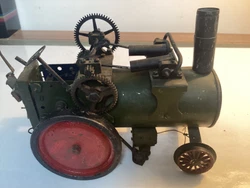 tracteur ancien jouet. Tracteur tout métal ; ce tracteur est mu par un moteur électrique mais moteur que je n’ai...