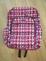 Houndstooth pattern. Campus Tech. Lots of pockets. Super nice pre-owned Vera Bradley!