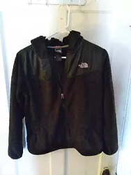 Girls the North Face - Size XL(18) Hooded Full Zip Fleece Jacket.[RCLB7] Nice condition coat , your getting exactly...