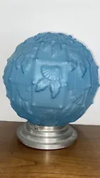 Lampe Plafonnier suspension Époque art déco Globe en pâte de verre bleue pressé Moulé 1930. Diamètre boule...