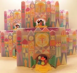 Tokyo Disneyland Limited Its a Small World Popcorn Bucket 2021 New. The item will be sold at popcorn wagon at TDL. Due...