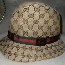 GUCCI authentic unisex fedora hat.