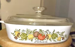 MADE DURING THE 1970s. THIS DISH IS NUMBERED 6 ON THE FRONT. FACTORY PYREX LID IS INCLUDED AND IS STAMPED PYREX A-8-C....
