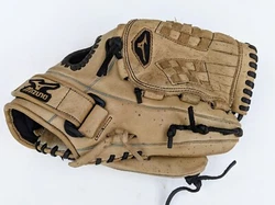 The glove is worn on the left hand to be used by right handed throwers (RHT). Glove is made of a beige/light brown...