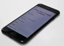 1 Apple iPhone 7 32GB Smart Phone (Verizon & Unlocked GSM ,Black ). AppleiPhone 7 32GB for Unlocked Verizon. Manual &...