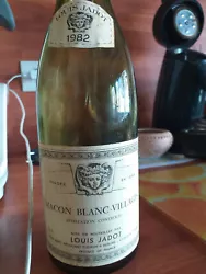 vins de bourgogne MACON BLANC VILLAGE 1982.bouteille pleine