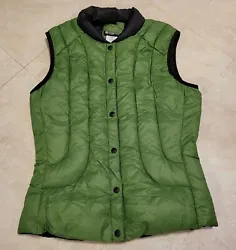 Selling Victorinox Swiss Army Pertex Mens XS Green Goose Puffer Snap Vest Jacket. You can see the condition from the...