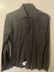 vintage gucci shirt Mens. Condition is 