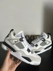 Air Jordan 4 Retro Baskets pour Homme - Blanc/Gris Neutre/Noir, Size 42.