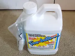 Toon-Brite Pontoon and Aluminum Boat Cleaner 64 oz. with Trigger Sprayer.