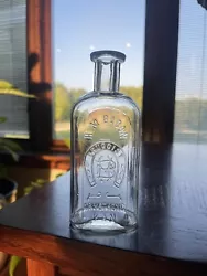 As you can see this bottle is in excellent almost mint condition. This is a 4 oz size.