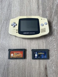 Game Boy AdvanceSans cache pileLe bouton fleche du bas est un peu capricieux 2 jeux Dragon ball z supersonic warriors...