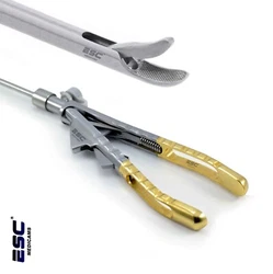 Application : Laparoscopy. Jaw : Curved. Length : 320 mm.