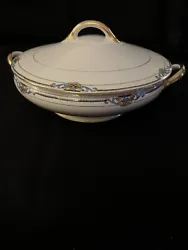 Noritake GLENORA Vintage Round 7 3/4” Covered Vegetable Dish. Beautiful old covered casserole dish, no chips or...
