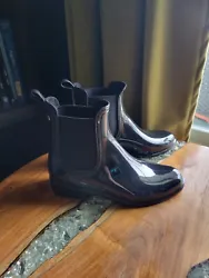 Aldo Womens Chelsea Rubber Boots Size 6/36.