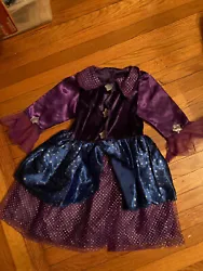 Halloween Costume Witch Dress Girls. Cute dress not sure on sz . It’s around 24 in long 11 in wide. It looks like to...