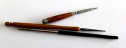 LOT DE 3 USTENSILES DE COUTURE ANCIENS REF74131