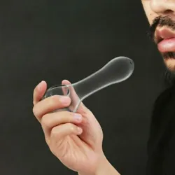 【Elegant Spoon Hand Pipe 】Shaped in a chunky spoon with beautiful luster, this hand pipe combines both practical...
