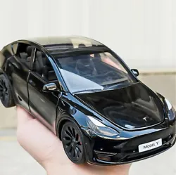 Other models have a 1:32 ratio, which is 25% smaller. -Scale: 1:24. -Features: With sound and light (requires 3 AG13...