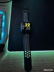 Apple Watch SE 2 44mm 2022 bracelet Nike.