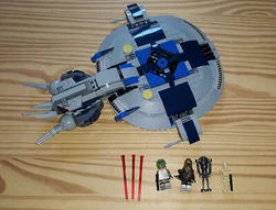 Pièce Lego doccasion en bon voire très bon état, idéal pour ceux voulant des vaisseaux. (jouet livré monté ).